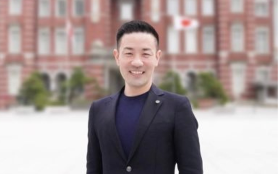 繁友 健志